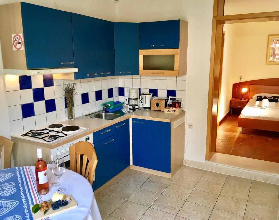 Apartments Villa Jadranka Adults Only Bol Exterior foto
